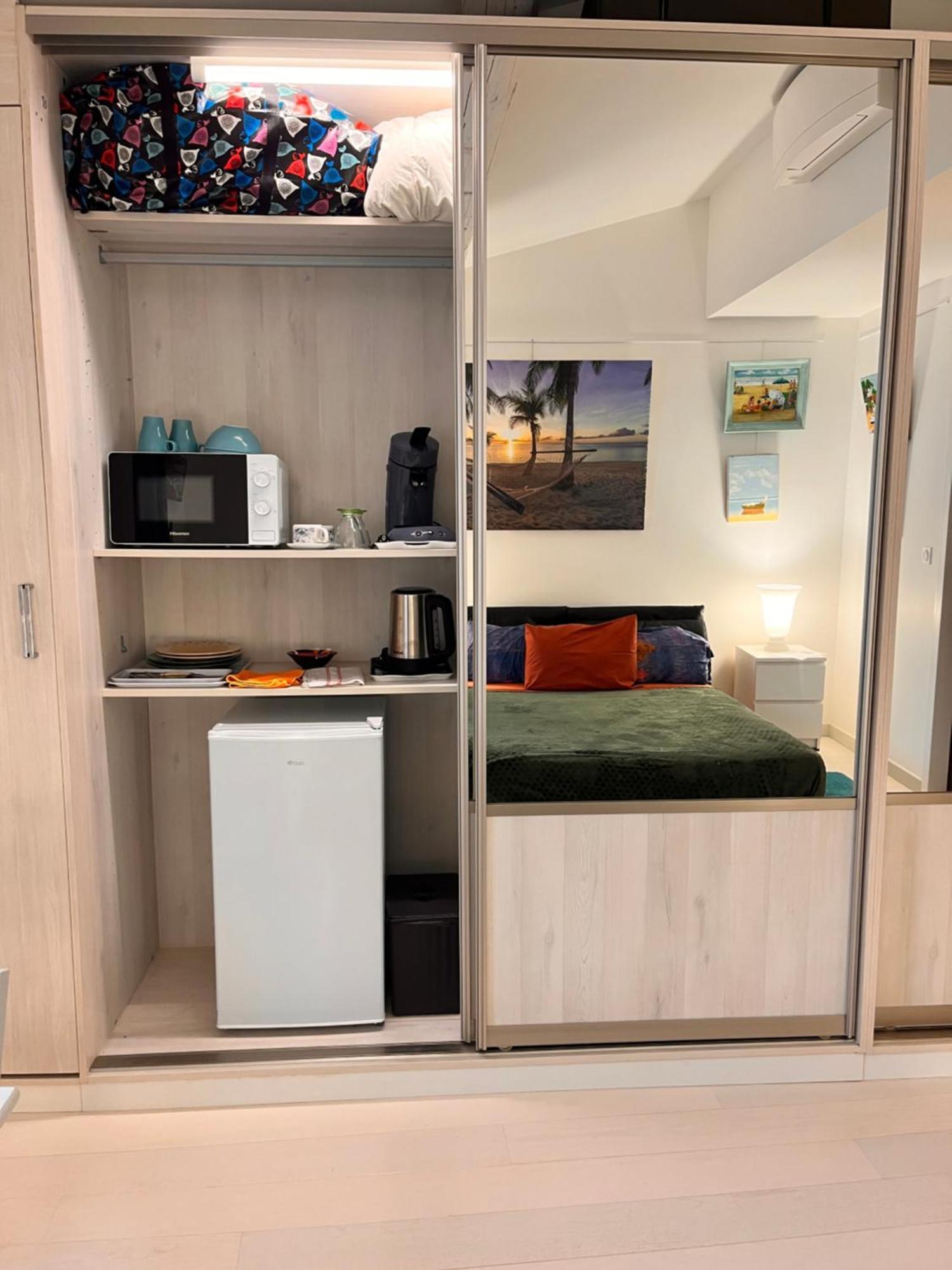 Chambre Cozy Spacieuse, Intra-Muros, Clim, Parking Aigues-Mortes Exterior photo